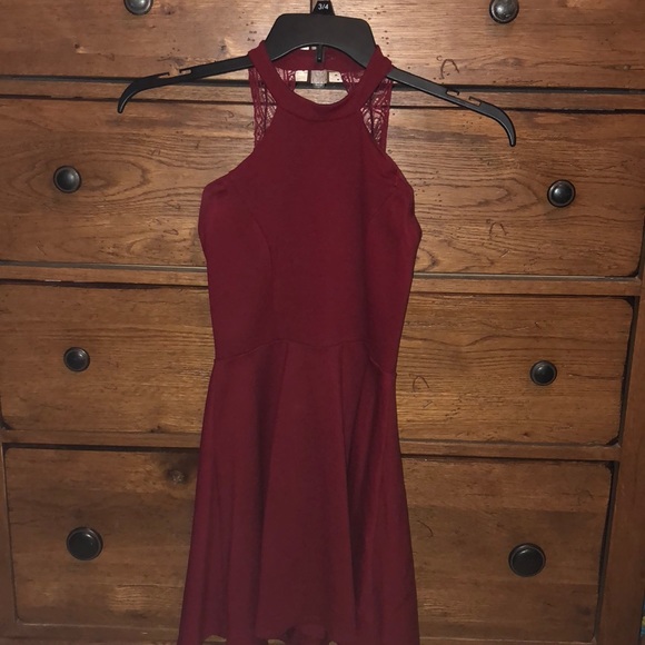 Beautiful Red Homecoming/ Party Dress - Picture 4 of 6